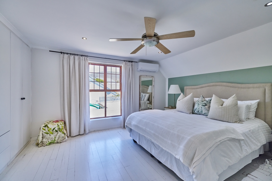 4 Bedroom Property for Sale in Milkwood Park Western Cape